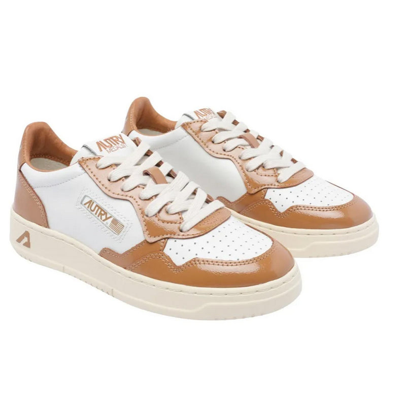 AULW()RT02LEA PAT_1_P