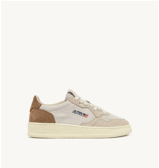 AULW()TS01TRIC SUEDE_1_P