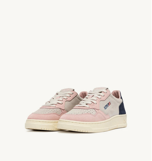 AULW()TS16TRIC SUEDE_1_P