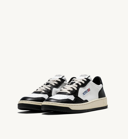 AULW()WB01WHT()BLK_1_P